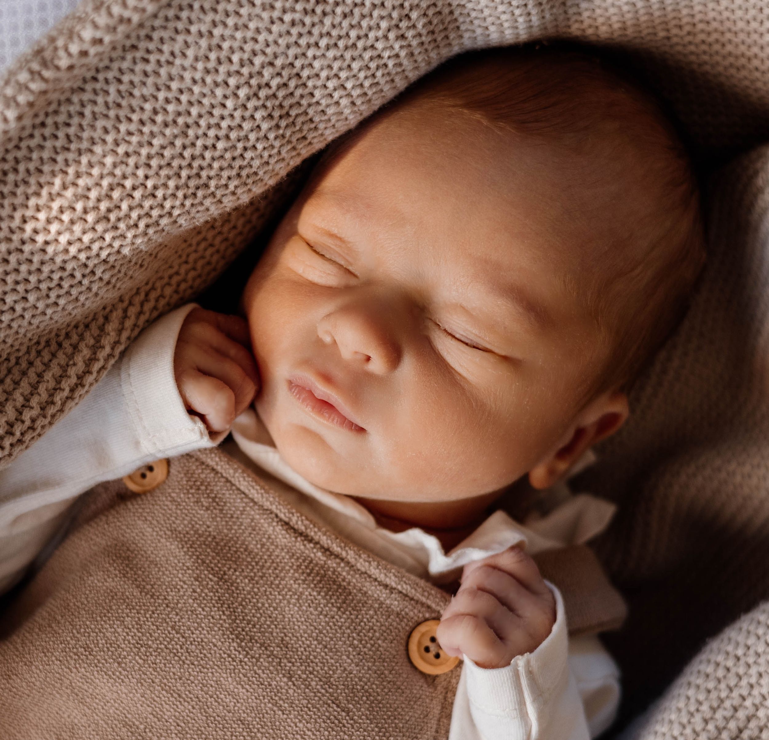 Puur Newborn fotografie Haarlem, Newborn shoot Chloé