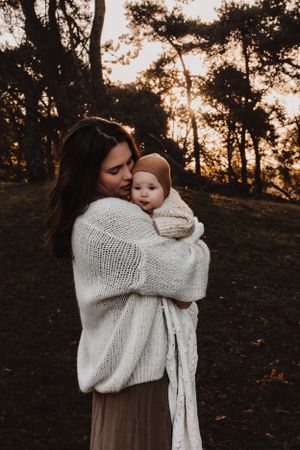 Motherhood fotografie Haarlem, Moeder en kind fotoshoot Haarlem