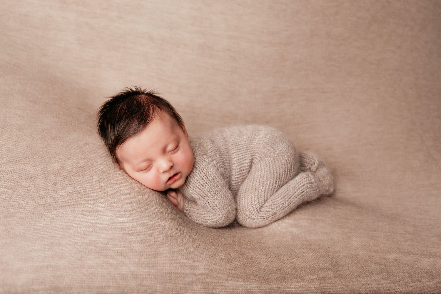Newborn boy photo, taken by Jen Knightstep, Photographer