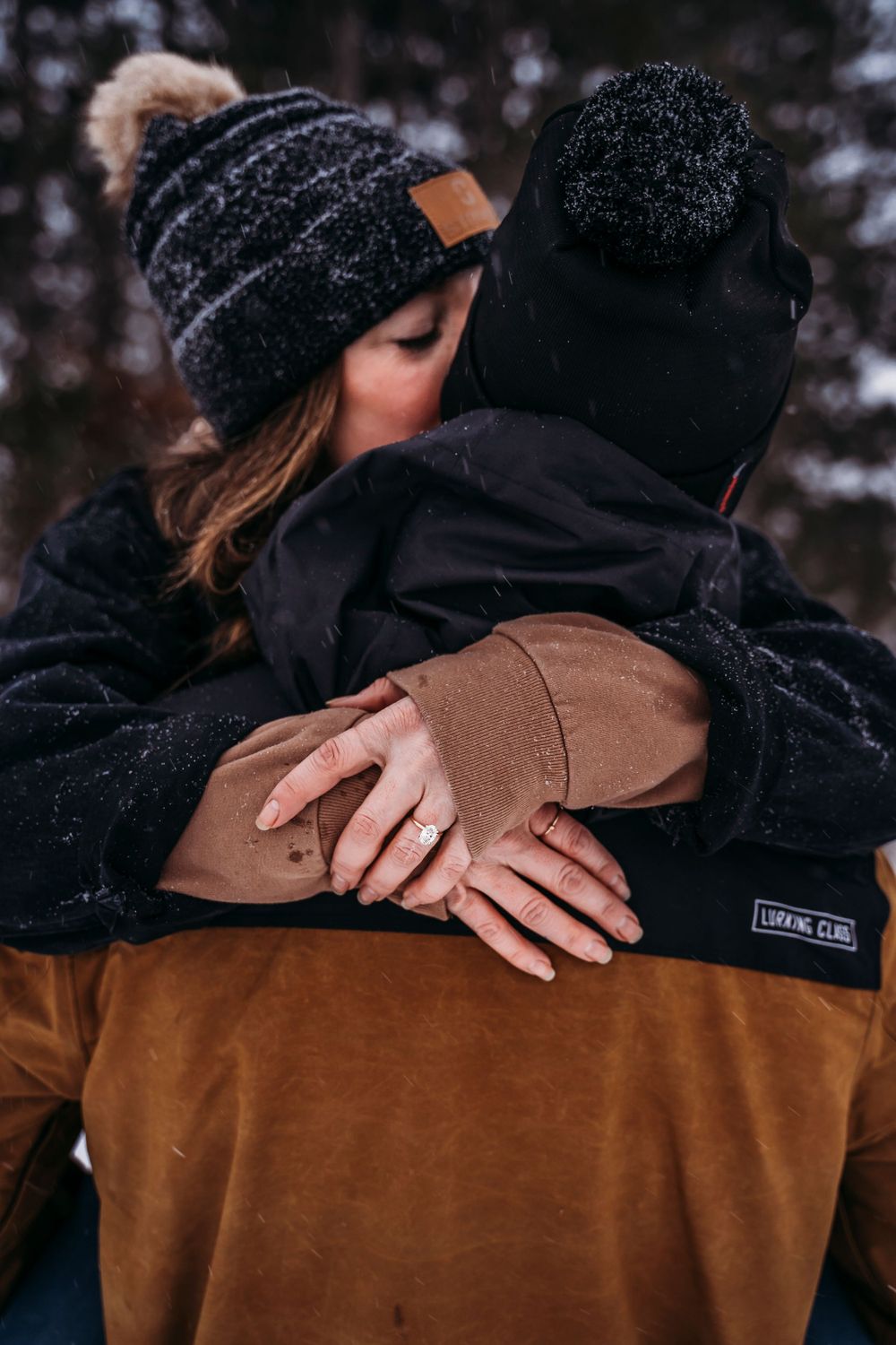 Minnesota Winter Engagement Photo Engaged Couple Twin Cities Snowy Engagement Outfit