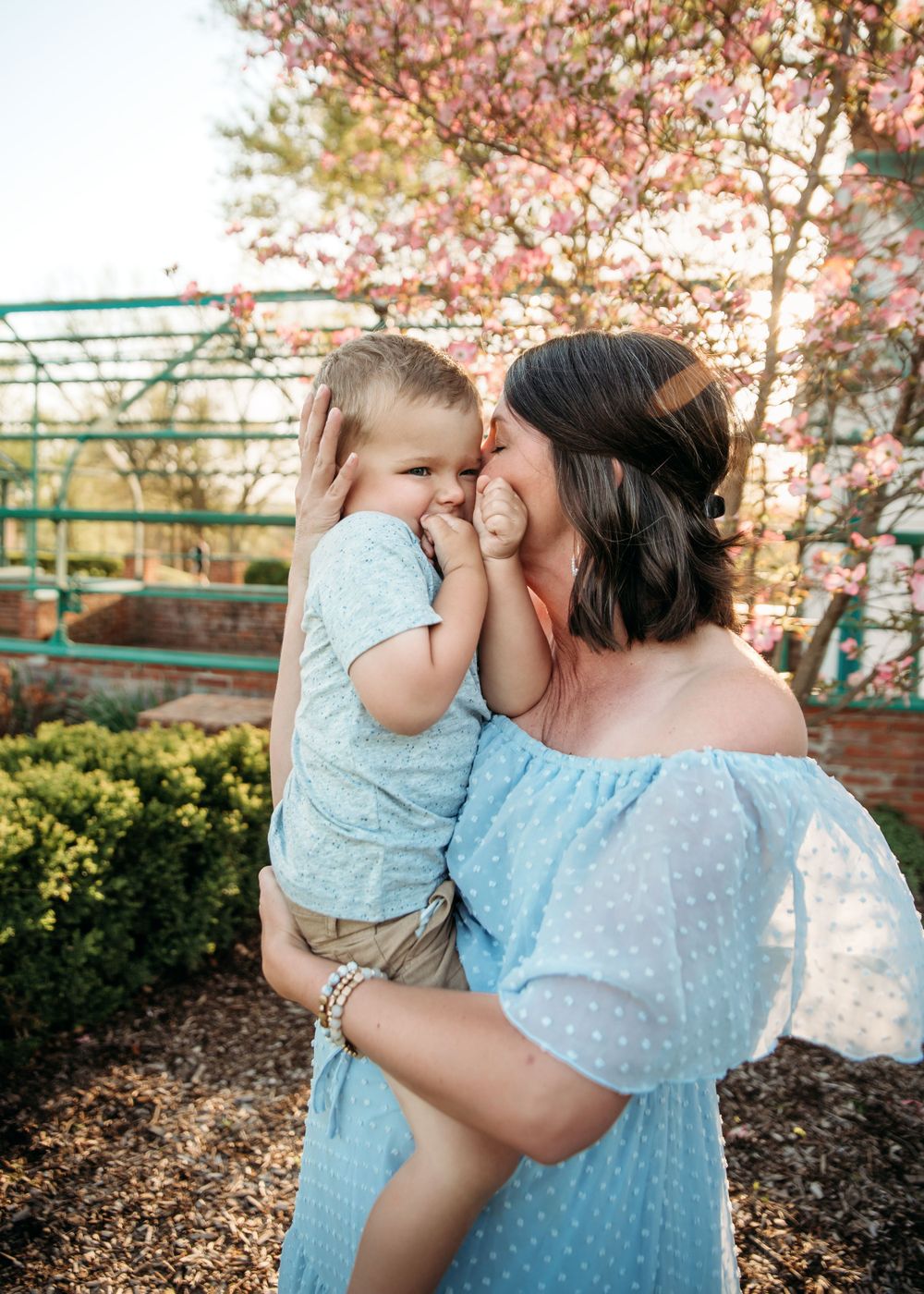 Ashley Dawn Photography Family and First Birthday Photographer Cake Smash St. Louis Mo St. Charles MO