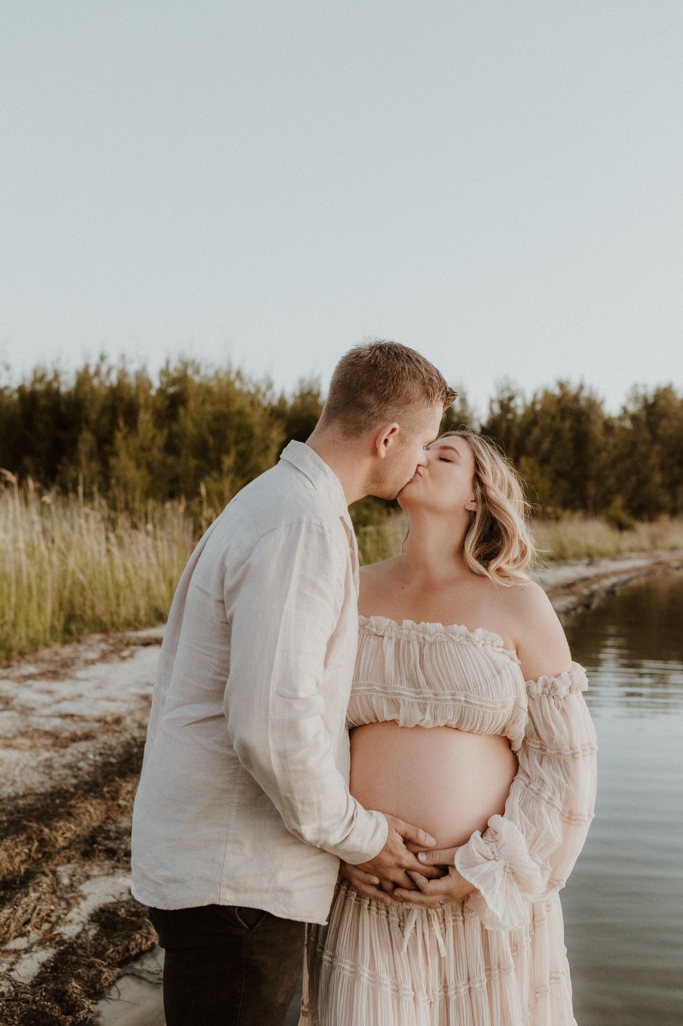 couples maternity photos in Lake Macquarie NSW