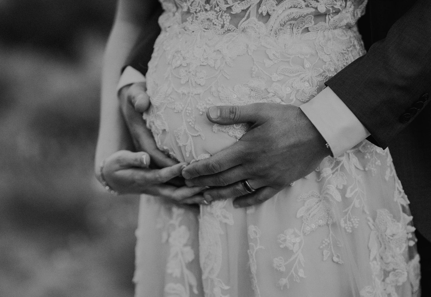 E Noelle Photography backyard wedding in Hidden Hills Los Angeles, bride and groom portrait belly close up