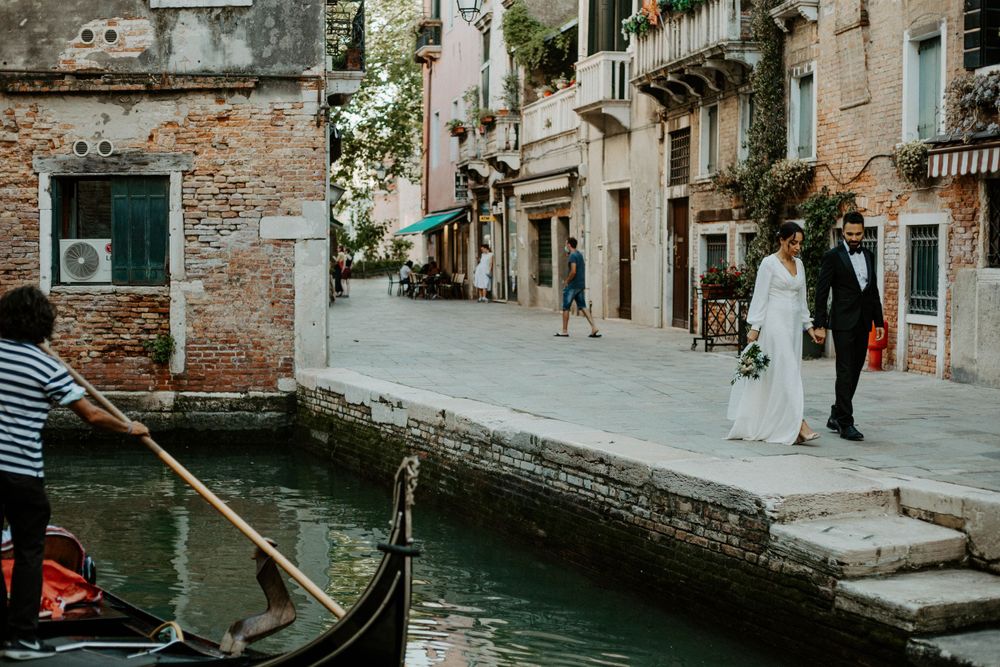 Venice, Italy Elopement Photographer - Romantic Venice, Italy Destination Wedding by Johanna Patton Photography