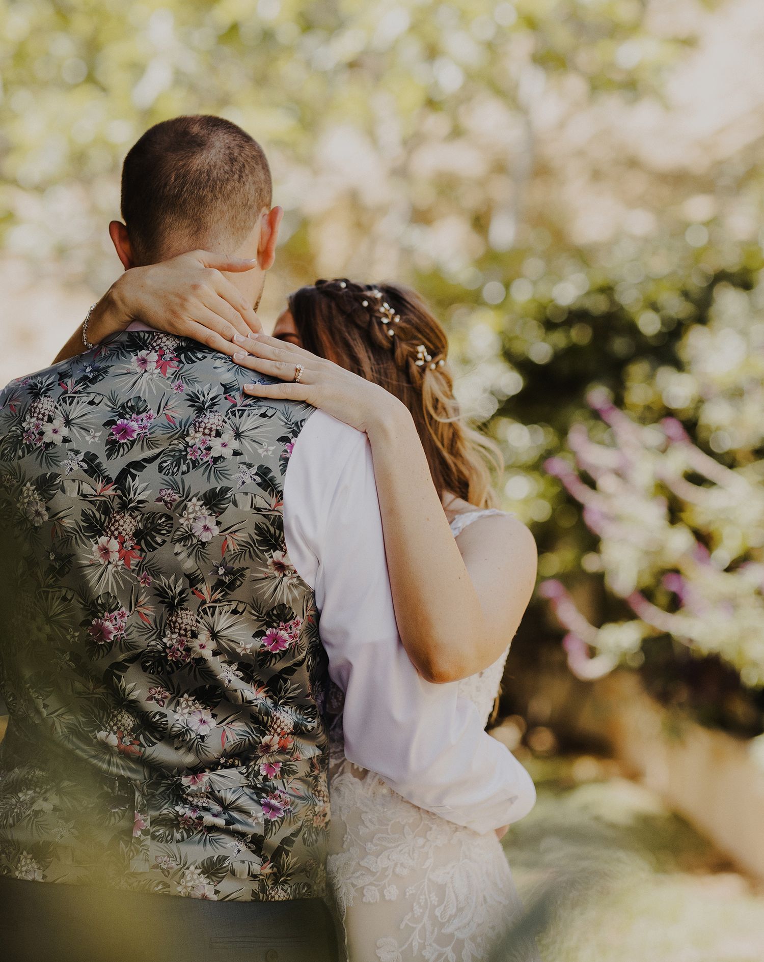 E Noelle Photography in-home wedding in Hidden Hills Los Angeles, groom patterned vest