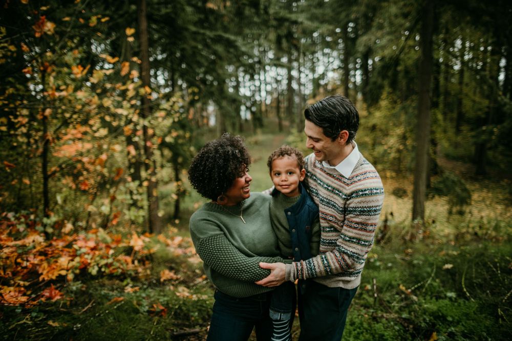 family photo session at hoyt arboretum portland oregon