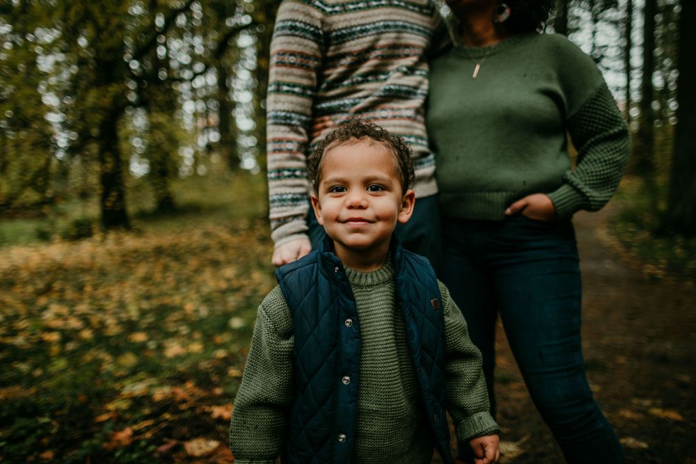 portland oregon family photographer hoyt arboretum documentary family session