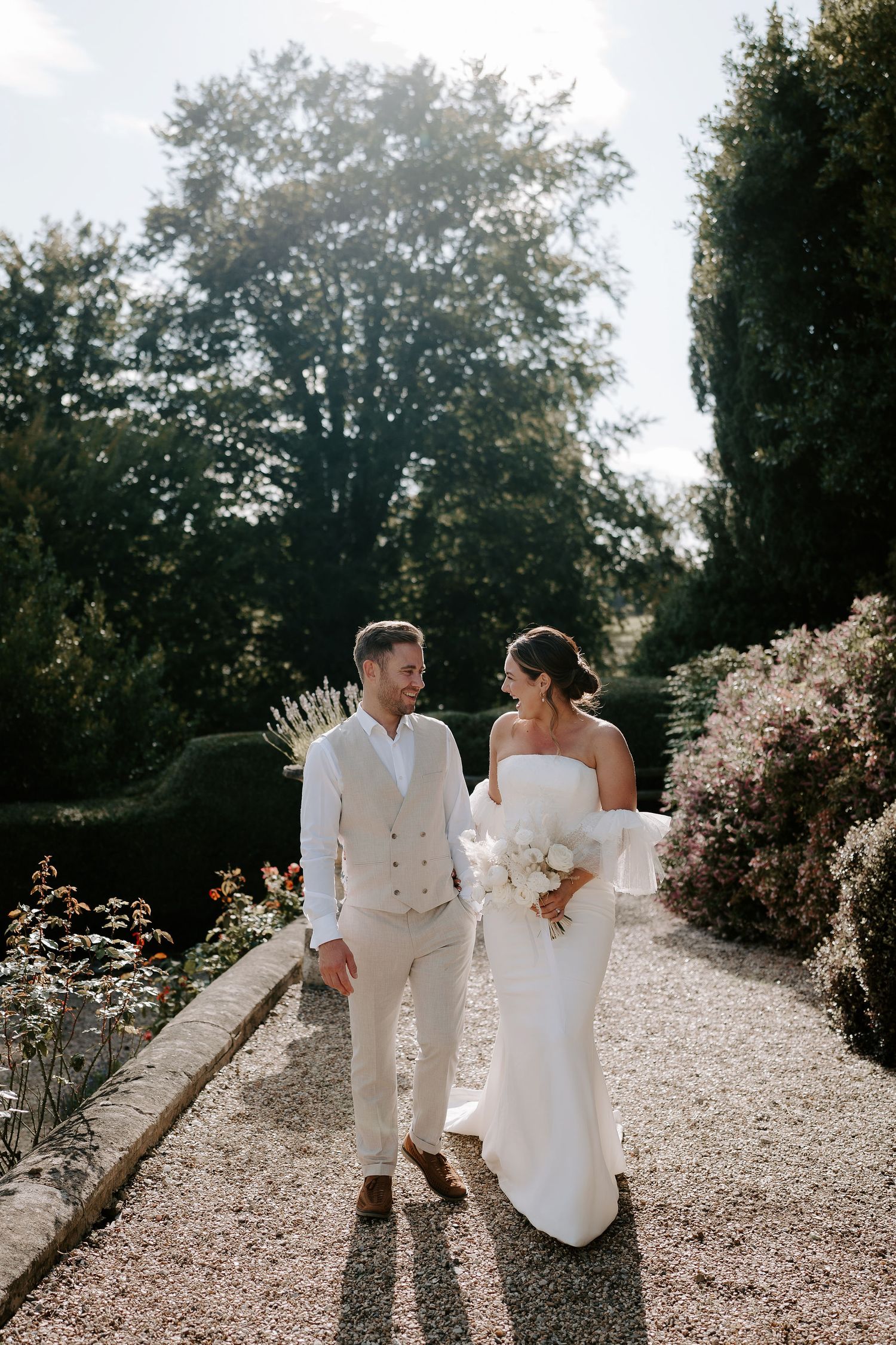 Somerset-pennard-house-wedding-bride-and-groom