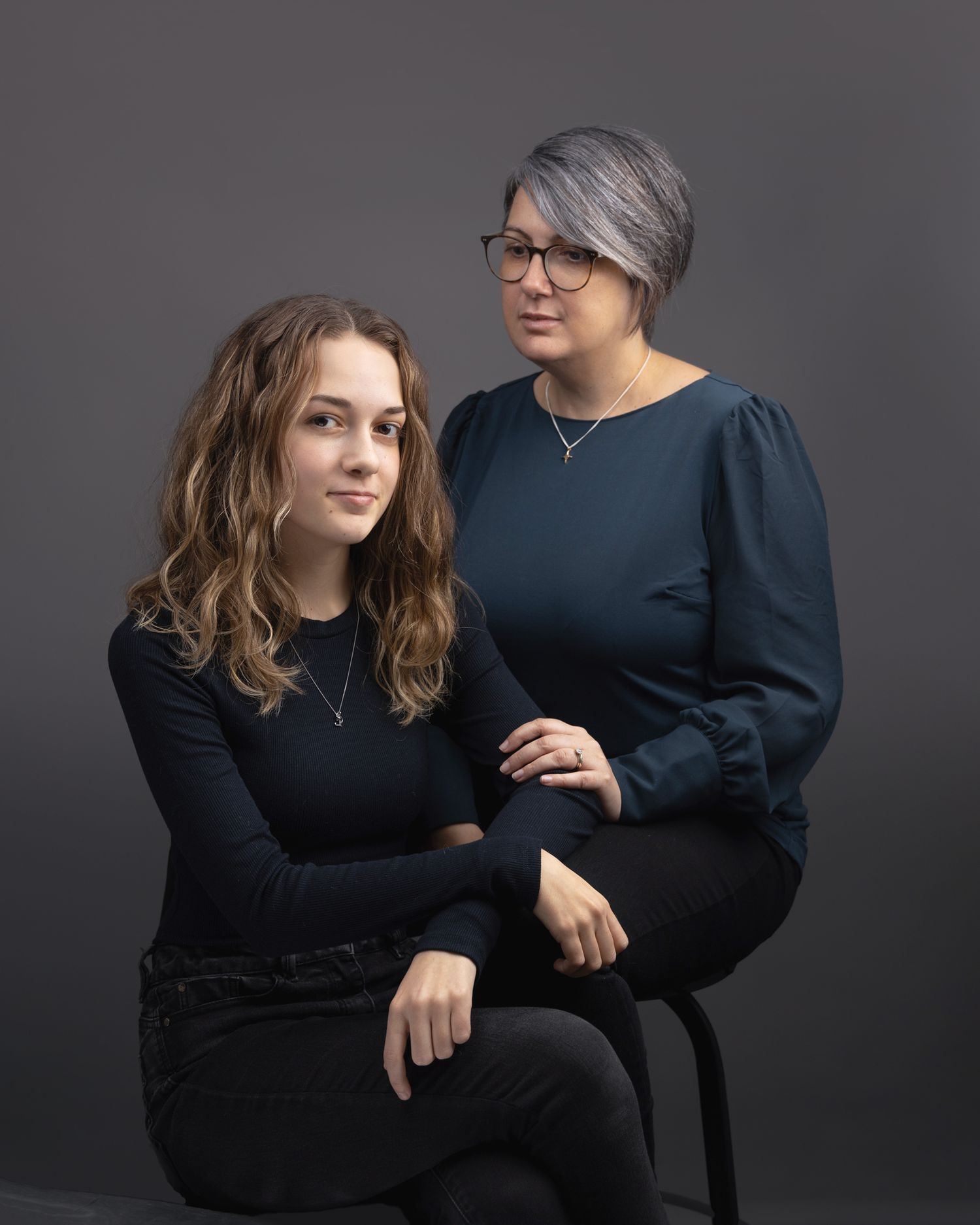 Mothers day photoshoot, family photography, Northampton. www.elenabrownportraits.co.uk
