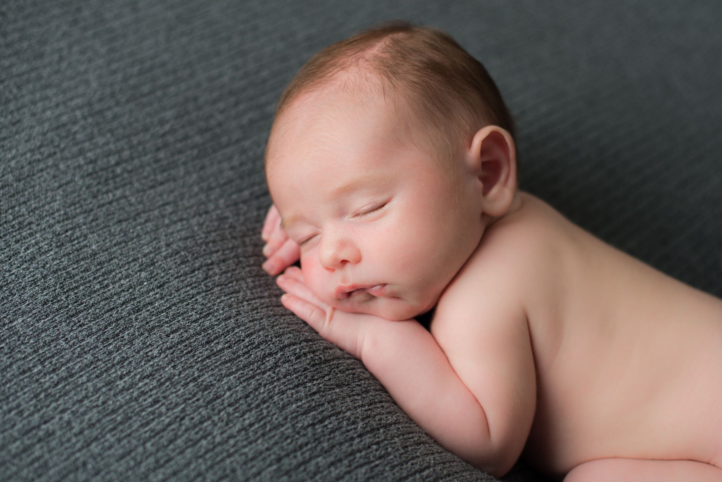 La Vista, Nebraska | Newborn Photography