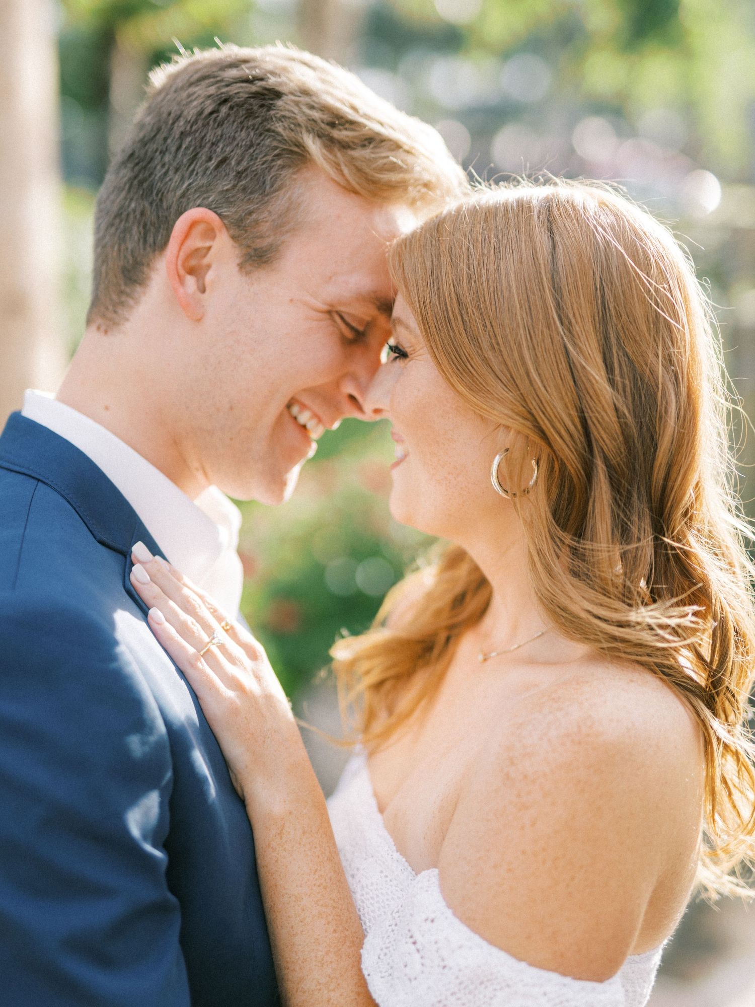 Des Moines engagement session downtown