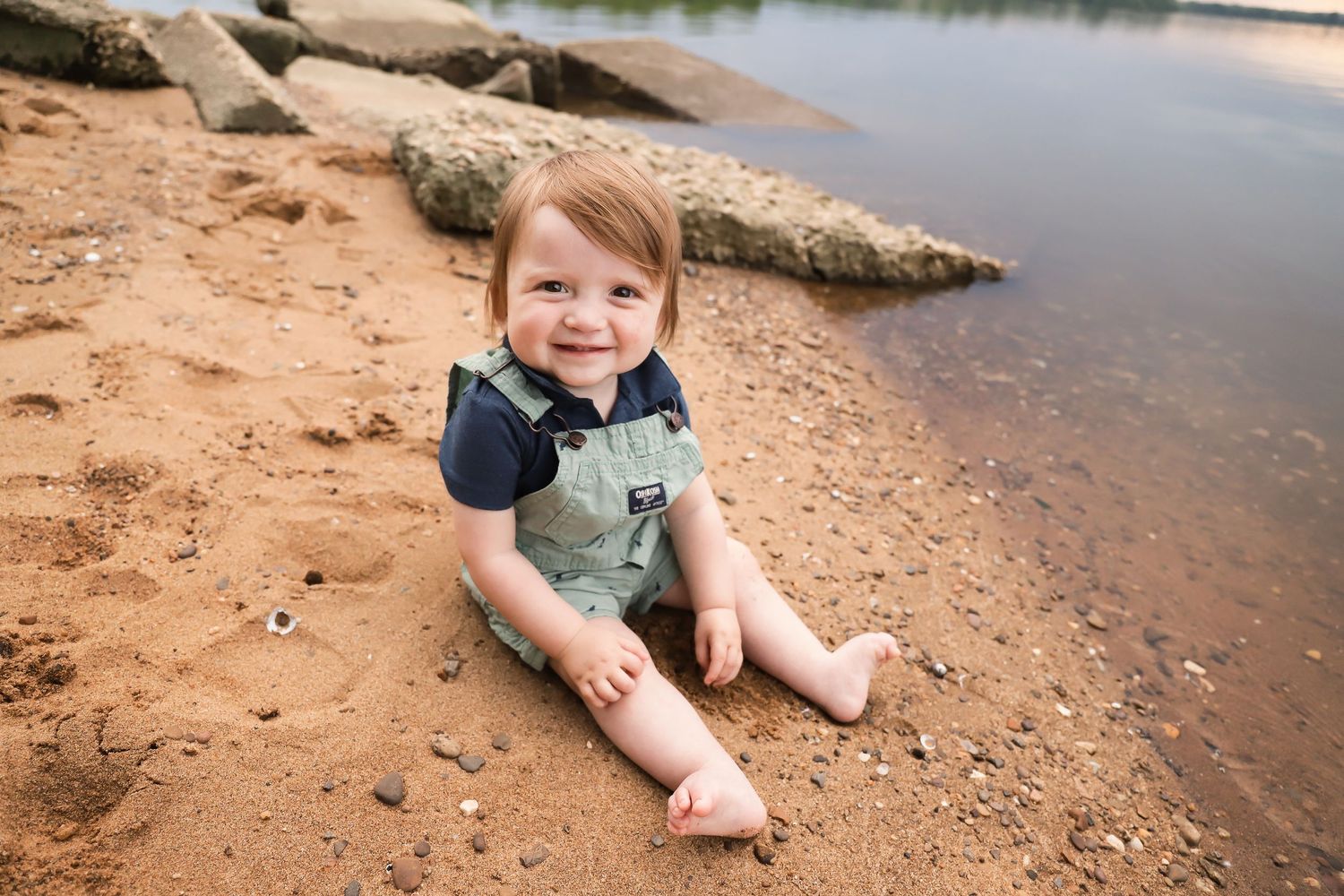 outdoor milestone portrait, one year portrait, on the beach, Chesapeake Bay