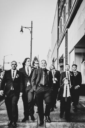 Oak Photography Wedding Photoshoot in Lexinton, North Carolina