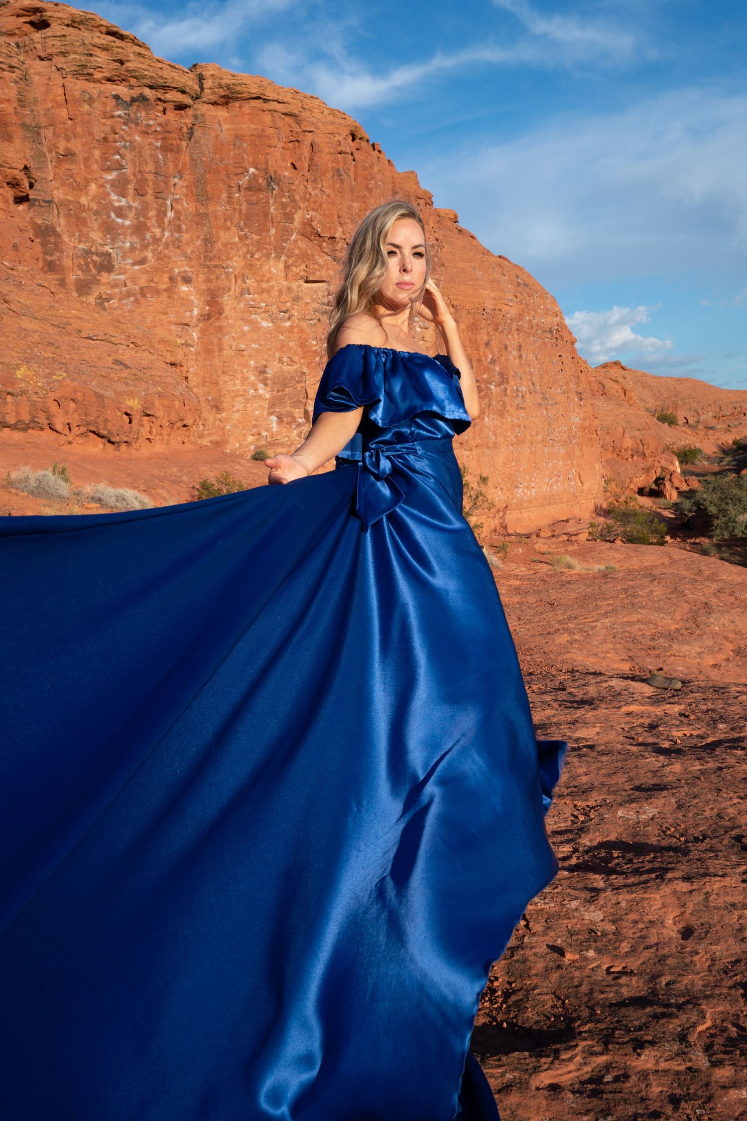 _princess-for-a-day-high-flying-dress-in-the-red-rocks-margie-temme-photography