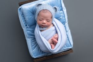Riverview Professional Newborn Photos
