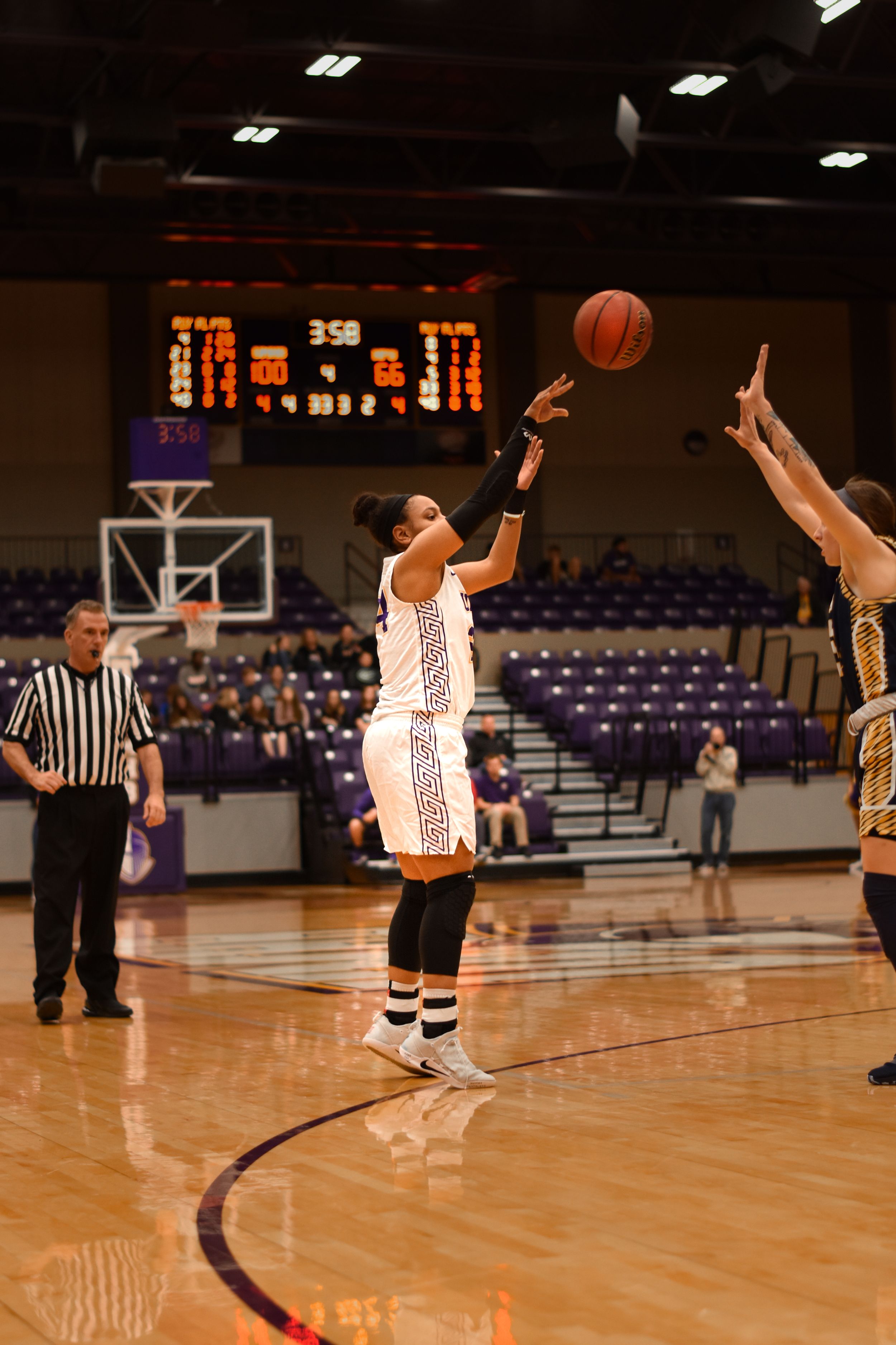 Image of basketball player action shot