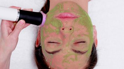 Detox OxyGeneo 3-in-1 Super Facial. Medi-spa Barrie Glow Day Spa.