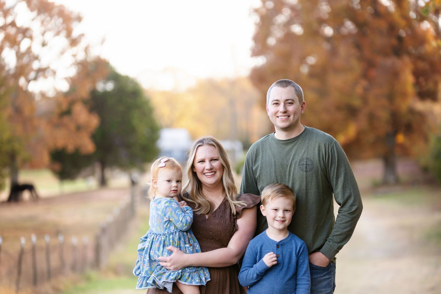 Beautiful family picture. Greenville newborn photographer, Easley newborn photographer, Upstate newborn photographer, Greenville newborn