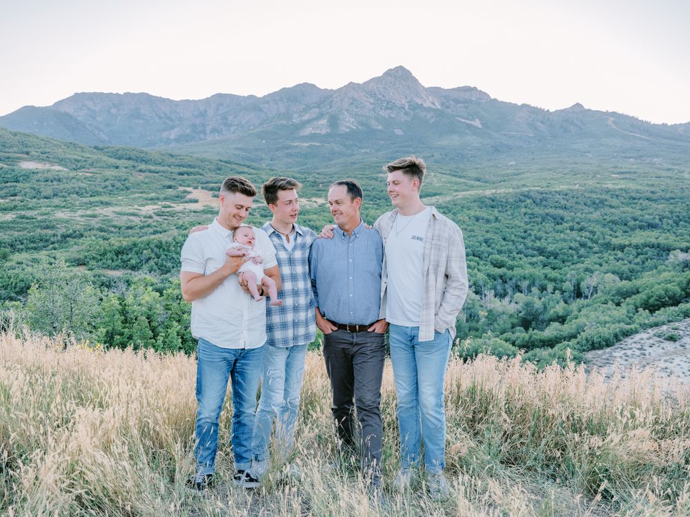 family photography mountain green trappers loop Michelle Deppe Photography Kaysville Utah Farmington outdoor extended