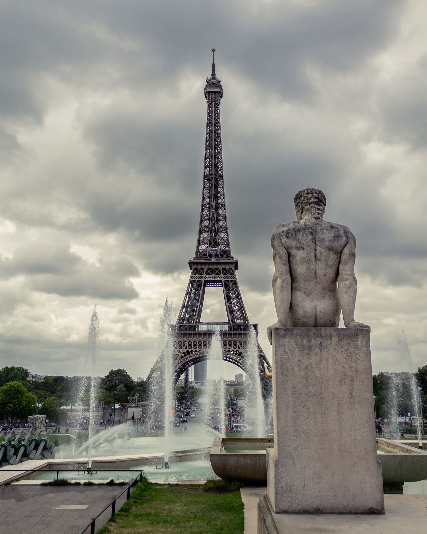 Contemplating the Eiffel Tower from Trocadero Gardens (Paris - 2019)