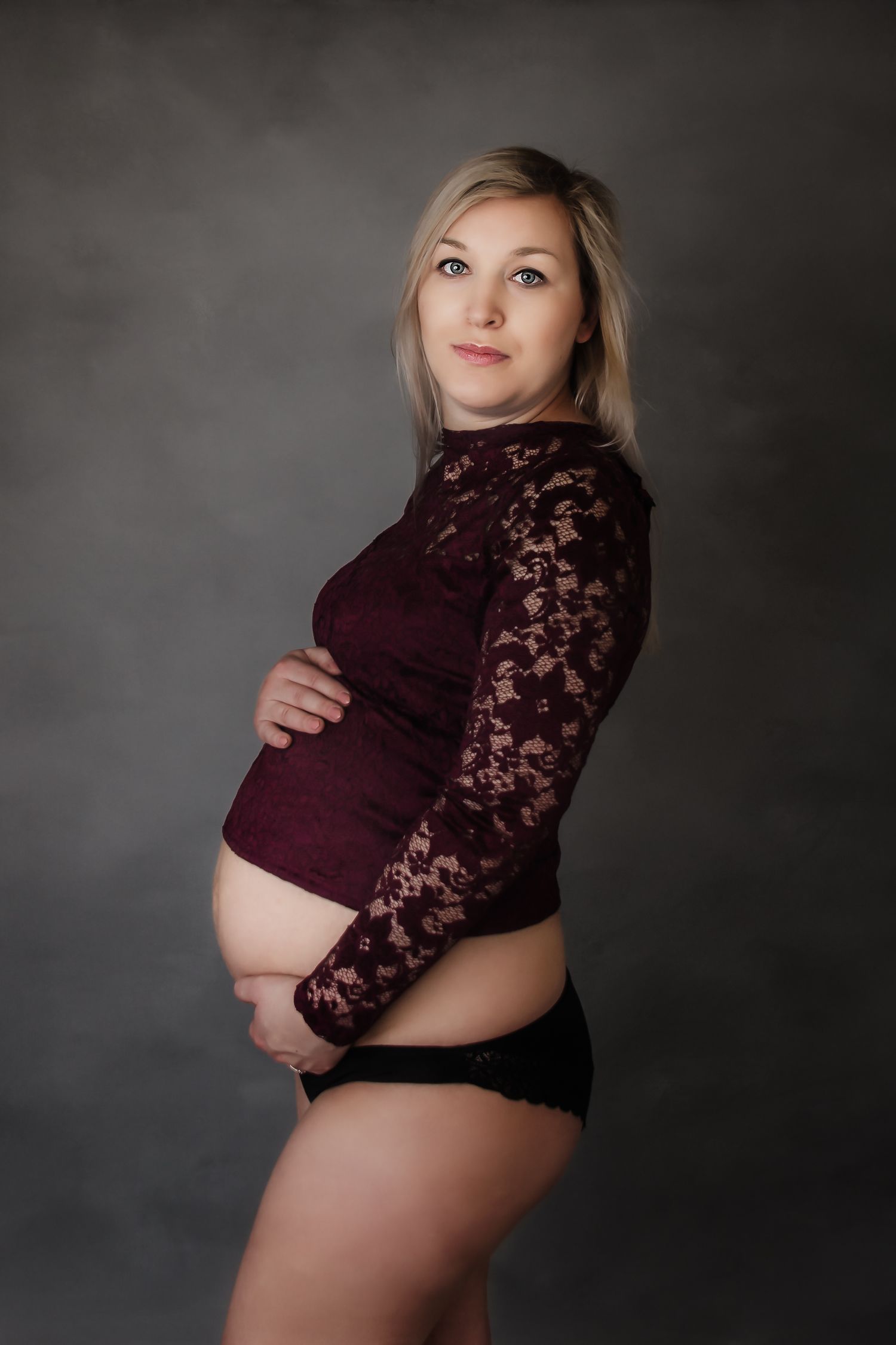 #maternityphotoshoot #maternityphotographer #bumpphotoshoot #wigan