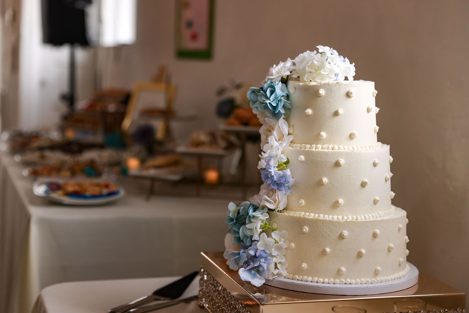 White wedding cake