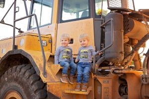 child photographer milestone photography