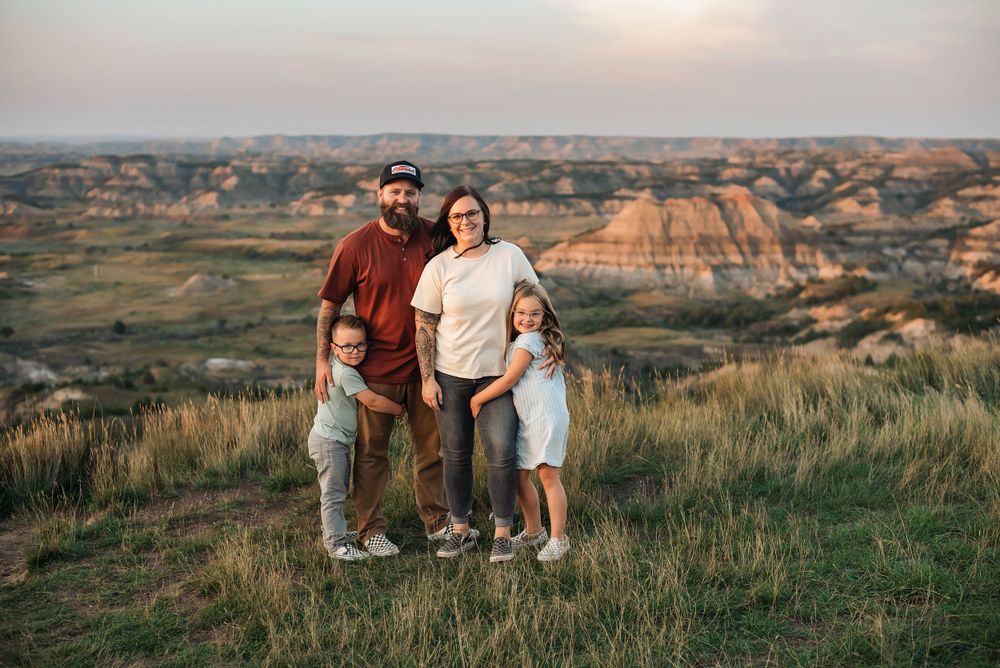 Lifestyle session in the Badlands of Theodore Roosevelt National Park - golden light photographer serving Dickinson, ND and surrounding area