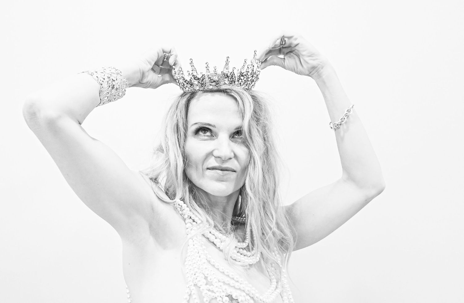 boudoir photography, straighten your crown photo