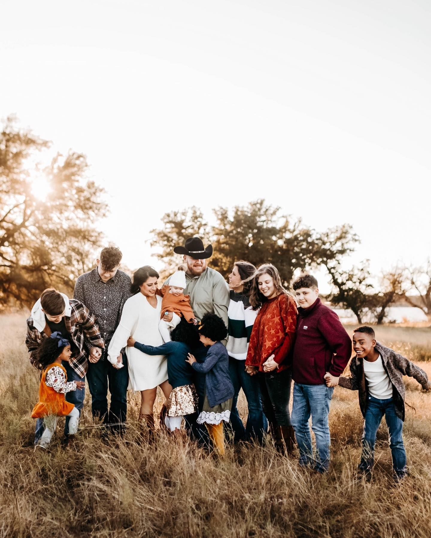 Michigan Based - Motherhood and maternity photographer.