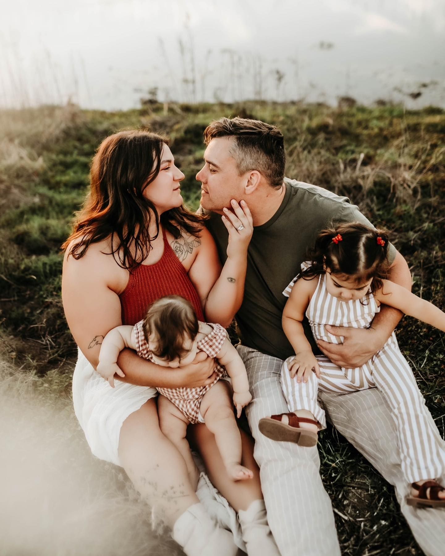 Michigan Based - Motherhood and maternity photographer.