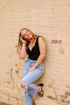 Alley Way Senior Photos