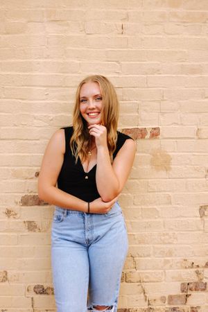 Alley Way Senior Photos