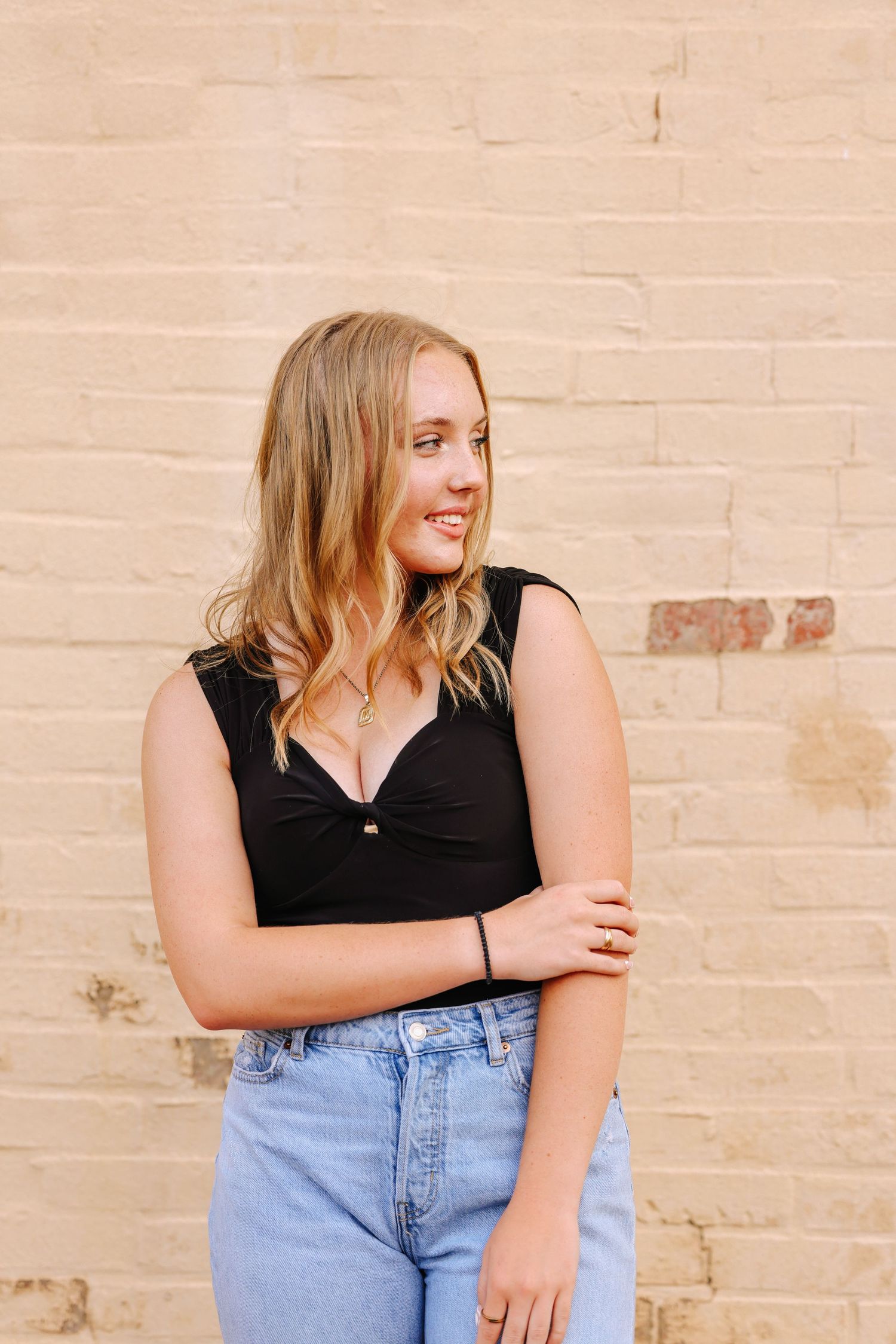 Alley Way Senior Photos