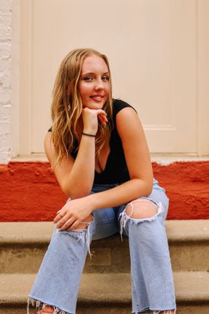 Alley Way Senior Photos