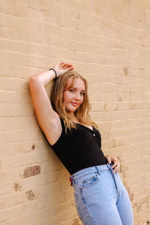 Alley Way Senior Photos