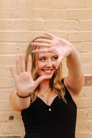 Alley Way Senior Photos