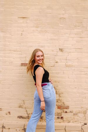 Alley Way Senior Photos