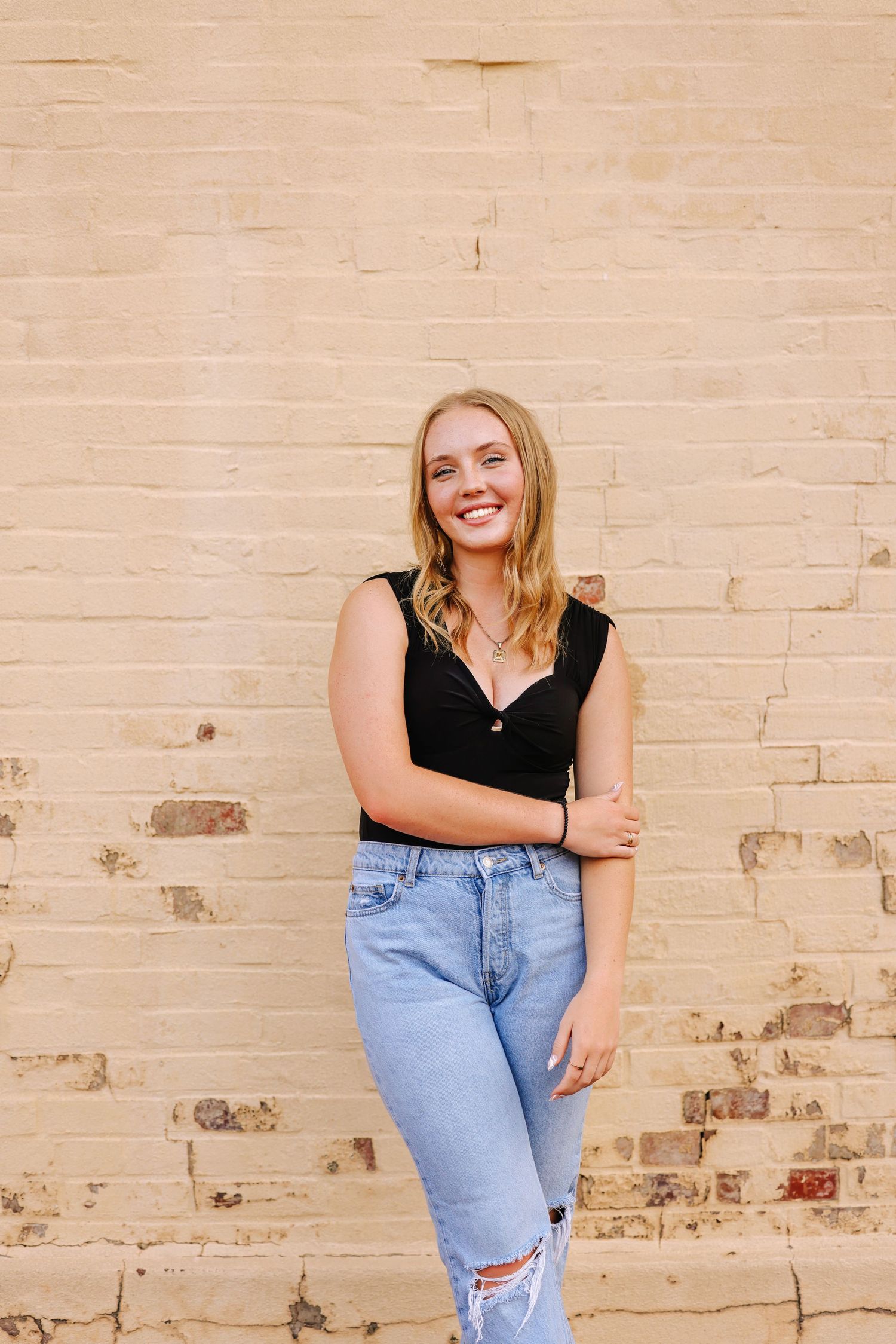 Alley Way Senior Photos