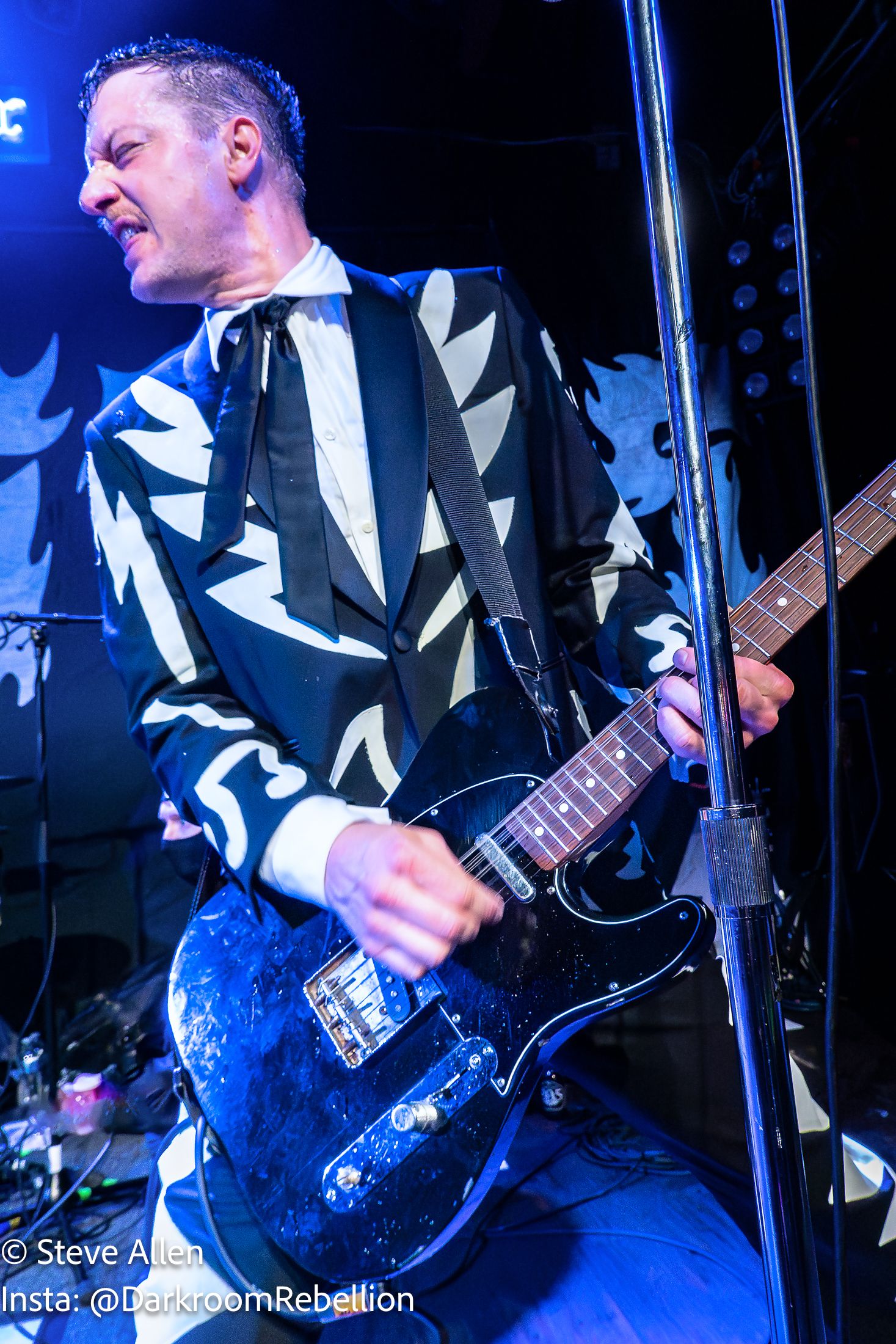 Nicholaus Arson - The Hives - Troubadour Los Angeles