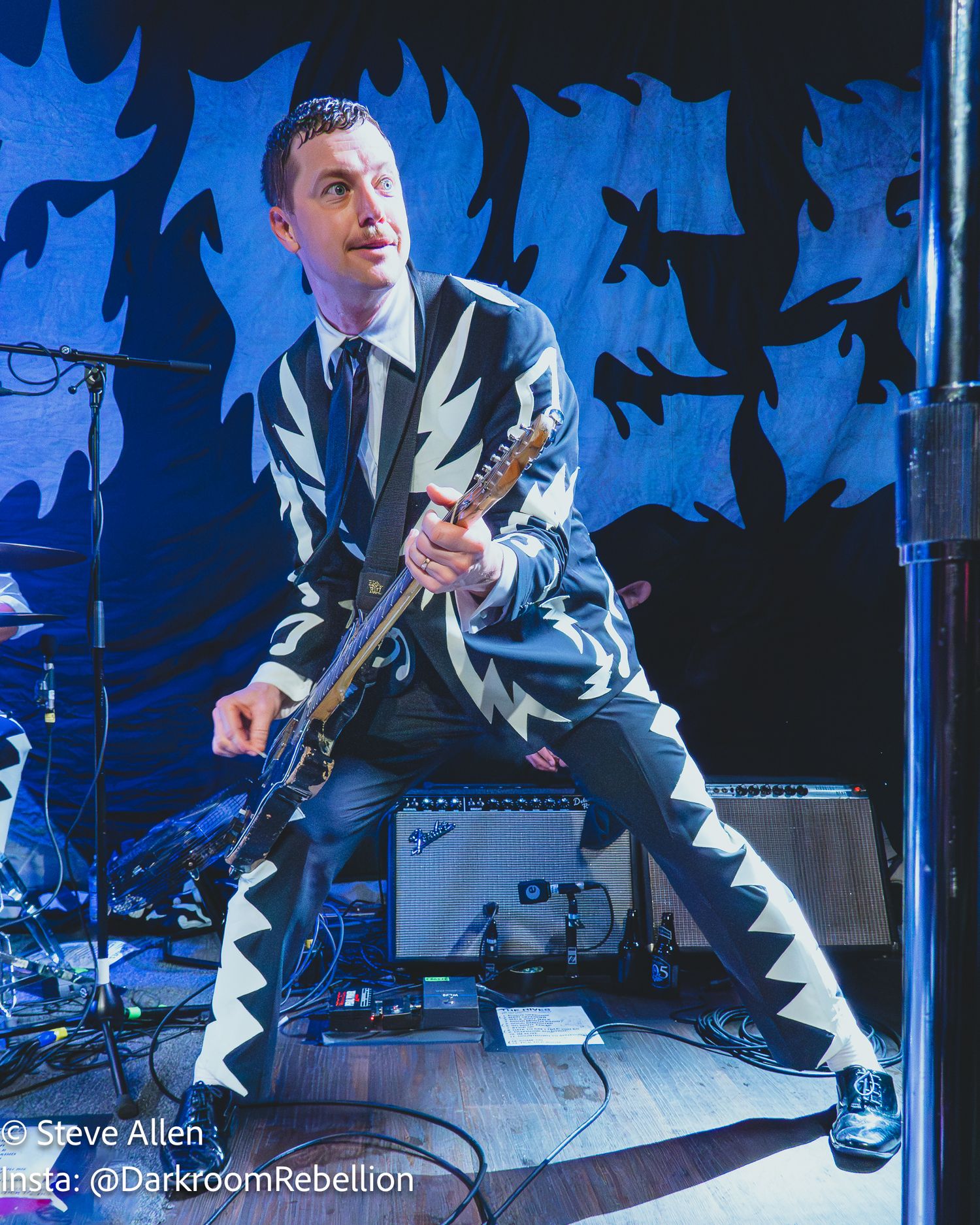 Nicholaus Arson - The Hives - Troubadour Los Angeles