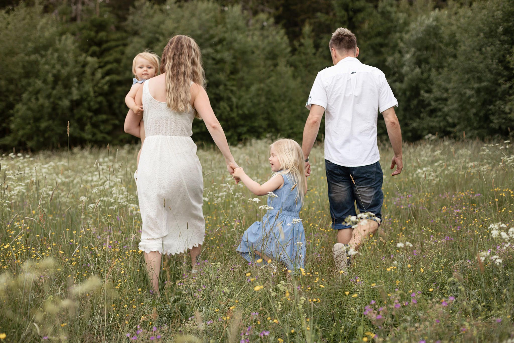 family, happy, familjefotograf, familjefotograf Örnsköldsvik