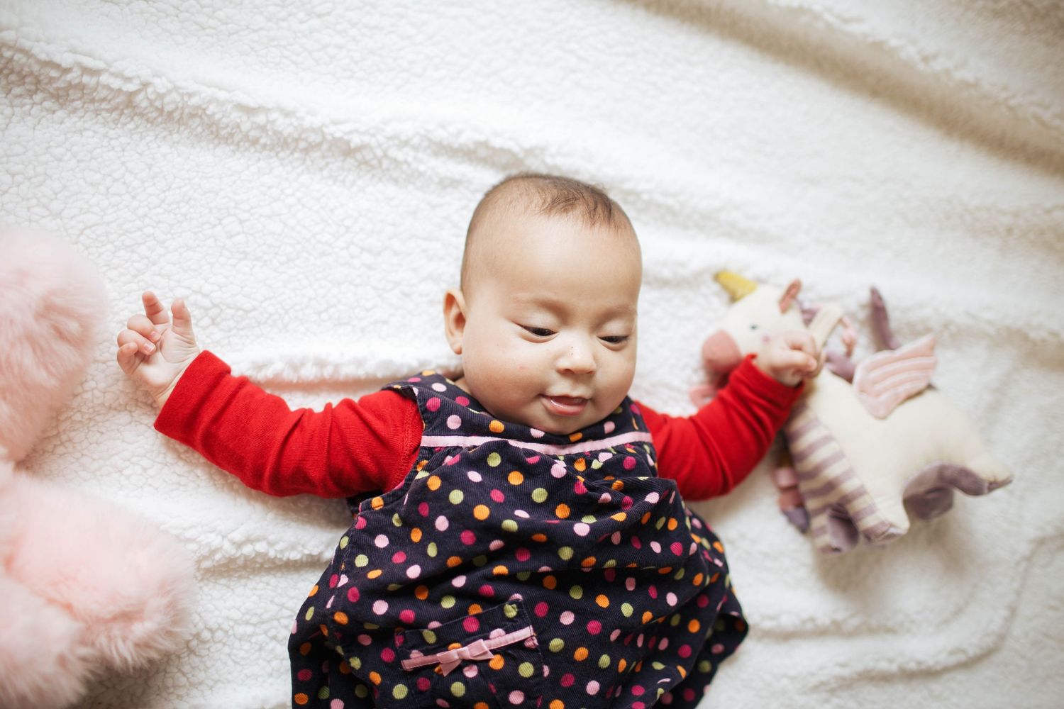 Everett lifestyle photographer: a 6-month-old baby girl at an in-home lifestyle newborn family session