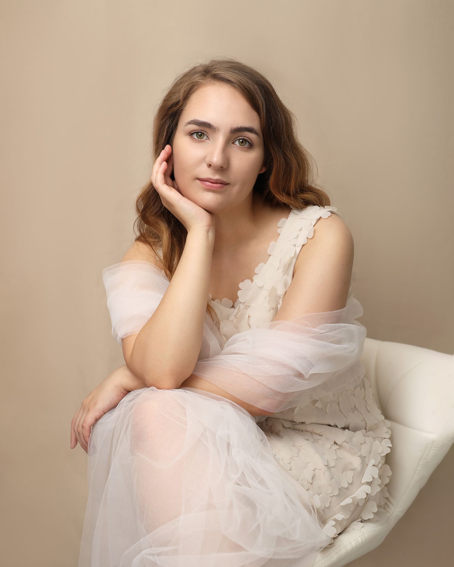 Lady-Photographer, studio portraits photography Elena Brown Portraits, Northampton