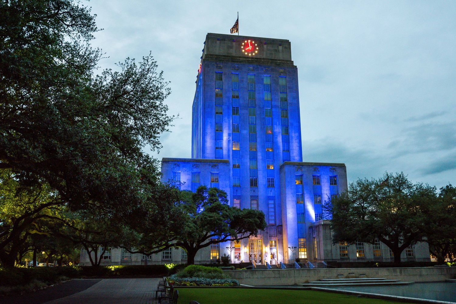 Capturing Lasting Memories: Lynn Pennington's Houston Event Photography