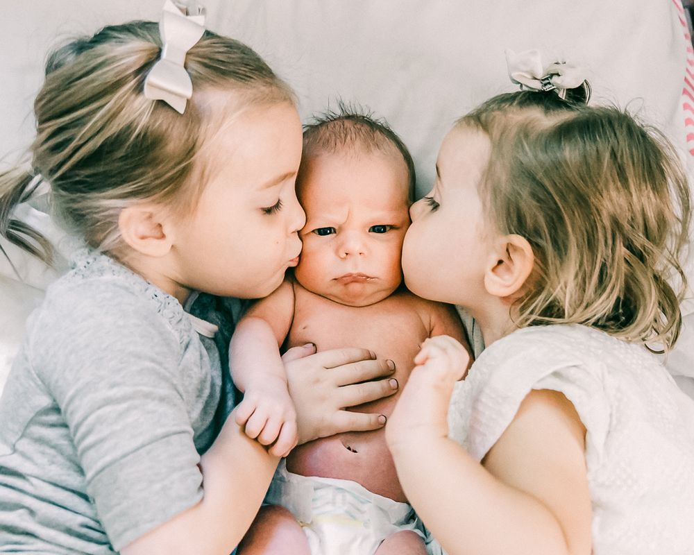 Michelle Deppe Photography newborn lifestyle photos in Salt Lake City, Utah.
