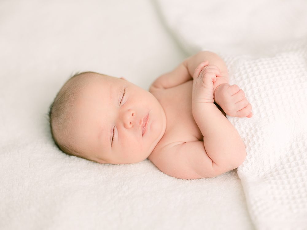 Newborn baby photos in Salt Lake City with Michelle Deppe Photography.