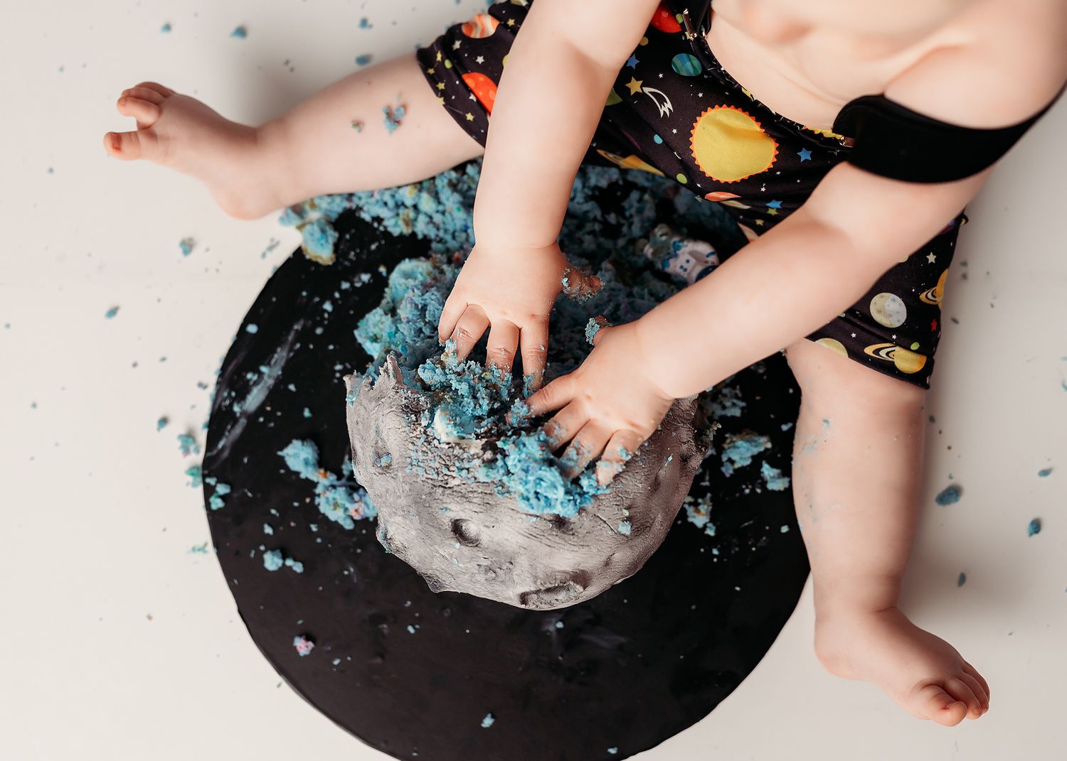 Tulsa cake smash photographer outer space theme cake smash