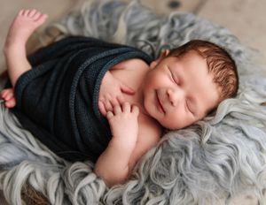 Buffalo NY Newborn photographer