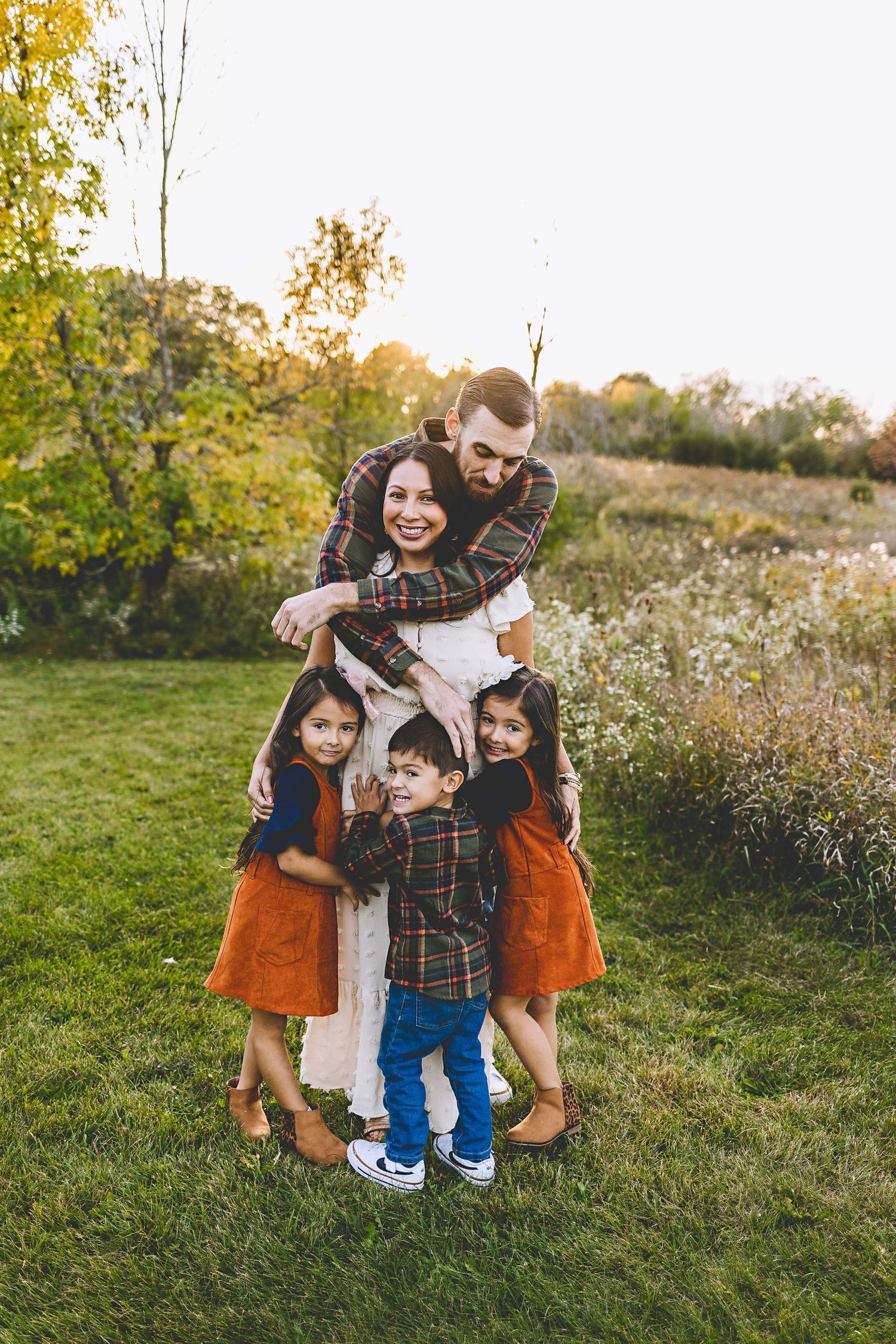 Family Pictures Photographer, Hartland, Pewaukee, Oconomowoc, Wales, WI